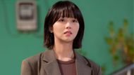 Han-na fell into danger (Image via Instagram @jtbcdrama)